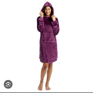 Softies Snuggle Purple Hooded Lounger with Pocket S/M